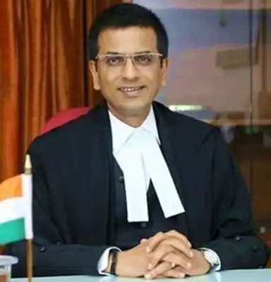 न्यायालय मौलिक अधिकारों और स्वतंत्रता के रक्षक के रूप में कार्य करता है : सीजेआई