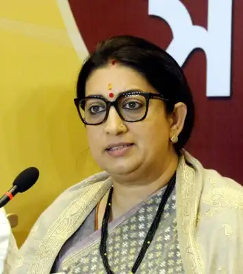 बंगाल सरकार उनके मंत्रालय द्वारा आवंटित धन खर्च करने में विफल: स्मृति ईरानी