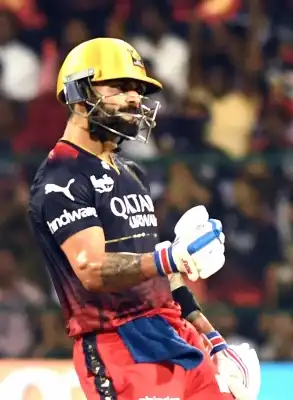 IPL में हर टीम के प्रशंसक विराट कोहली के बल्ले से रन निकलते देखना चाहते हैं: सुनील गावस्कर