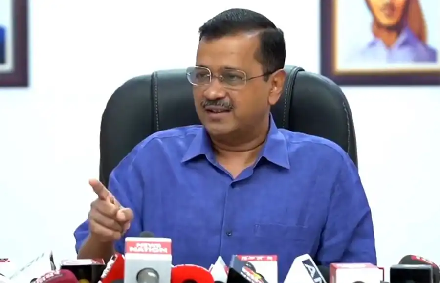 पहलवानों को हिरासत में लेना बेहद निंदनीय : केजरीवाल