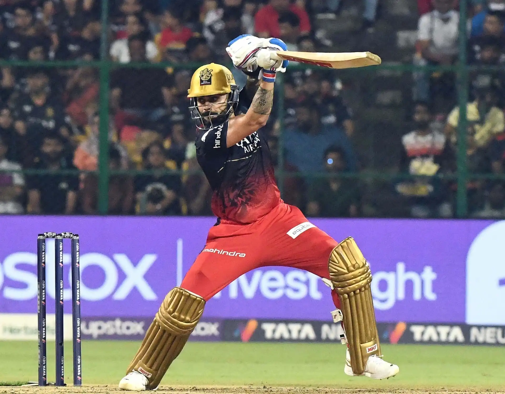 IPL 2023: विराट कोहली ने लगाया लगातार दूसरा शतक, जीटी के खिलाफ RCB को 197/5 का स्कोर