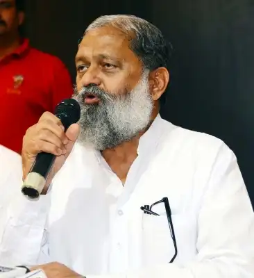 प्रदर्शनकारी पहलवानों का समर्थन करने वाले हरियाणा के मंत्री अपने सहयोगी पर लगे आरोपों पर चुप