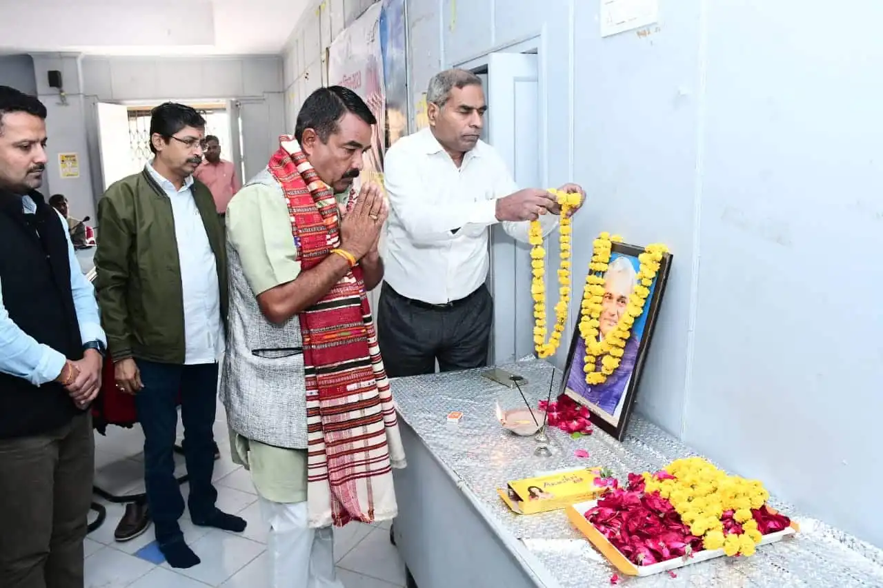 जैसलमेर (Jaisalmer) में पूर्व प्रधानमंत्री अटल बिहारी वाजपेयी की जयंति को सुशासन दिवस के रूप में मनाया गया