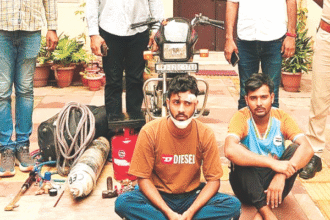 ज्वेलरी मैन्यूफैक्चरिंग यूनिट में काम करने वाले नौकर ने चोरी की योजना बनाई