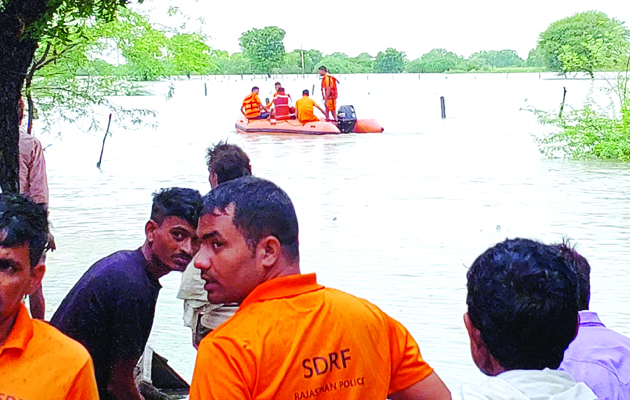 राजस्थान में बारिश से उत्पन्न बाढ़ की स्थिति, सेना ने संभाला मोर्चा