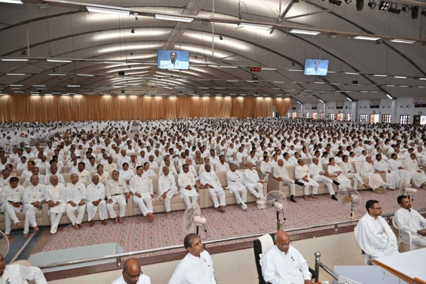 दादी प्रकाशमणि ने प्रेम और एकता का संदेश दिया