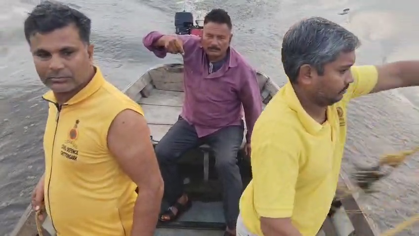 गूगल मैप के कारण पुलिया पर वैन का बहना हुआ हादसा