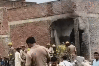 लखनऊ में अवैध पटाखा फैक्ट्री में विस्फोट से 4 की मौत