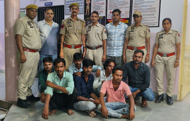 गलतागेट पुलिस ने जुआ खेलते 7 लोगों को पकड़ा