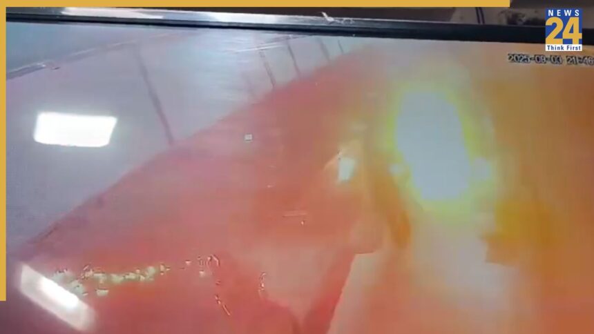 श्रीगंगानगर में व्यापारी पर पेट्रोल हमला, गोलगप्पे बेचने वाला झुलसा