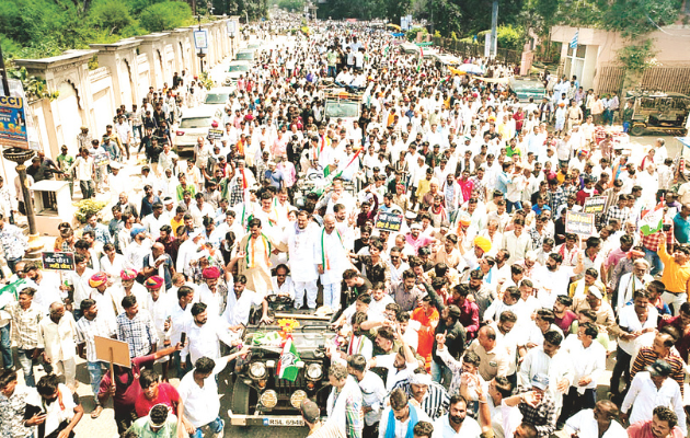 कांग्रेस ने जनता की लड़ाई के लिए सड़क से सदन तक जाने का किया ऐलान