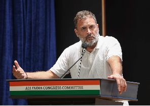 भाजपा को पेपर चोर पार्टी कहकर राहुल ने किया हमला