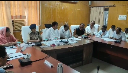 राजसमंद में डॉ. बैरवा की बैठक, प्रशासन को 24 घंटे तैयार रहने के निर्देश