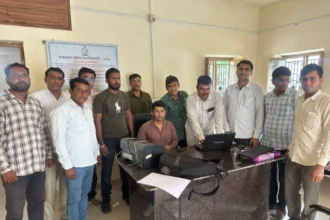 बाड़मेर में पटवारी दिनेशकुमार को रिश्वत लेते पकड़ा गया