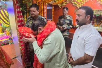 जैसलमेर में अरुण चतुर्वेदी ने तनोट माता के दर्शन किए