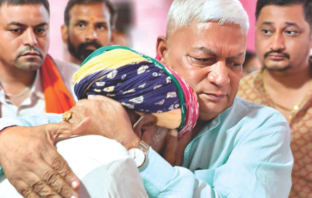 एक ही परिवार के चार सदस्यों की नदी में डूबने से मौत