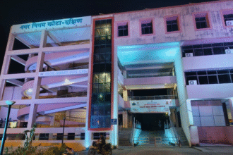 दशहरा मेले पर निगम बिल्डिंग को फसाड़ लाइटों से सजाया गया