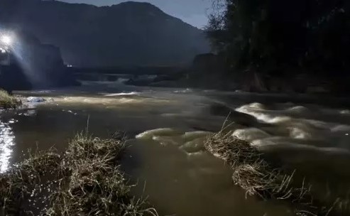 बोराज तालाब की पाल टूटने से प्रभावित क्षेत्र में अफरा-तफरी