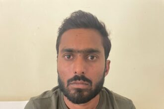 बाड़मेर के पटवारी को रिश्वत लेते पकड़ा गया