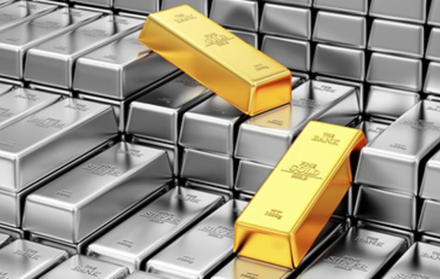 ग्लोबल वायदा बाजार की तेजी से चांदी महंगी, सोना सस्ता