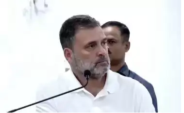 राहुल गांधी ने भगत सिंह की जयंती पर श्रद्धांजलि अर्पित की राहुल गांधी ने भगत सिंह की जयंती पर श्रद्धांजलि अर्पित की