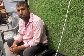 जयपुर में पटवारी के दलाल को 30 लाख की रिश्वत लेते हुए पकड़ा गया