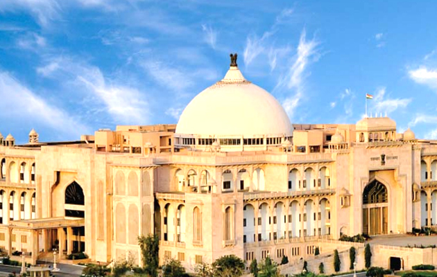 स्मार्ट मीटर के खिलाफ विधानसभा में कांग्रेस का हंगामा