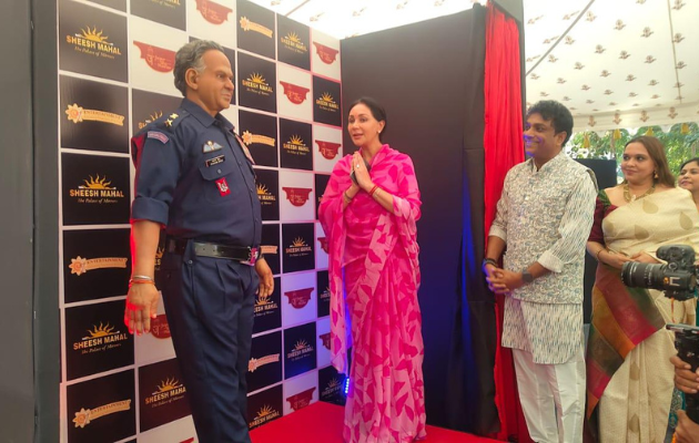 दिया कुमारी ने सवाई भवानी सिंह की प्रतिमा का अनावरण किया