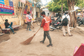 गोविंद देव जी मंदिर परिसर में विशेष सफाई अभियान का आयोजन