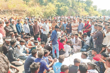 उदयपुर में बाइक सवार की मौत, पुलिसकर्मी घायल