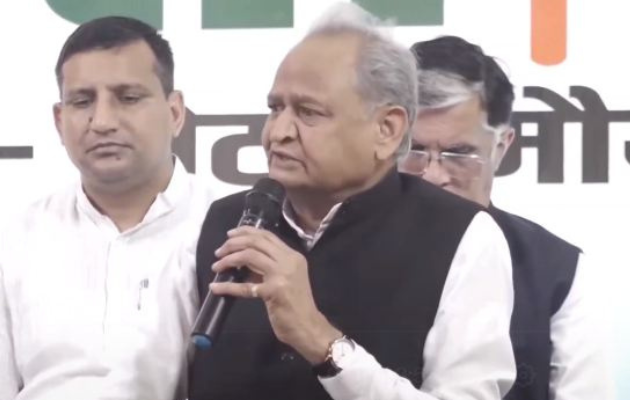 एकनाथ चिटनिस के निधन पर गहलोत का शोक व्यक्त करना एकनाथ चिटनिस के निधन पर गहलोत का शोक व्यक्त करना