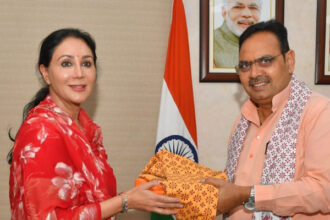 दीपावली पर मुख्यमंत्री से मिली दिया कुमारी, दी शुभकामनाएं