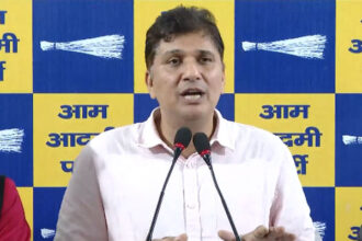 दिल्ली सरकार पर प्रदूषण आंकड़ों में हेरफेर का आरोप