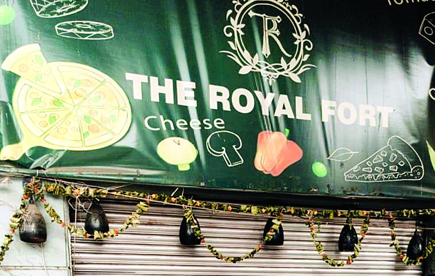 जयपुर नगर निगम ने गंदगी और लाइसेंस उल्लंघन पर की कार्रवाई