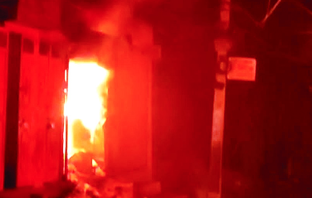 जयपुर की दुकान में आग से मची अफरा-तफरी, दमकल ने किया काबू