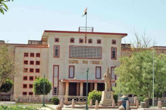 अगर पहले गवाही के साठ दिन में ट्रायल पूरा नहीं हुआ तो जमानत मिलेगी