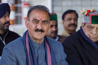 सीएम सुक्खू का दिल्ली दौरा, ऋण सीमा और आपदा पैकेज पर चर्चा