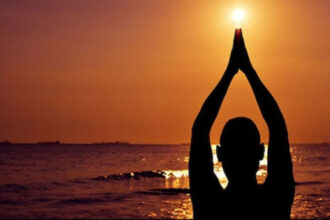 ब्रह्म मुहूर्त के उपाय जो जीवन में खुशियों का संचार करेंगे