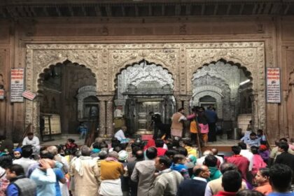 वृंदावन के बांके बिहारी मंदिर की संपत्ति का प्रबंधन