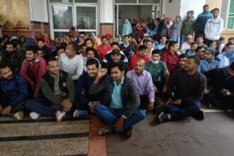 ग्वालियर में जयारोग्य अस्पताल के आउटसोर्स कर्मचारियों की हड़ताल