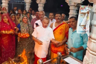 रानीवाड़ा में महालक्ष्मी मंदिर में महा आरती और कन्या पूजन
