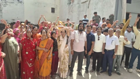 भीलवाड़ा: अग्रसेन कॉलोनी के निवासियों ने मोबाइल टॉवर पर रोक लगाने की मांग की
