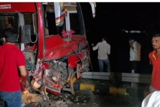 बाड़मेर में उतरलाई रोड पर बस और स्कॉर्पियो की भयंकर टक्कर