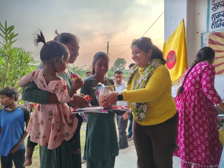 राजसमंद में वी विश फॉर सोसाइटी द्वारा दीपोत्सव का आयोजन