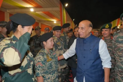 रक्षा मंत्री राजनाथ सिंह ने जैसलमेर में शौर्य पार्क का उद्घाटन किया