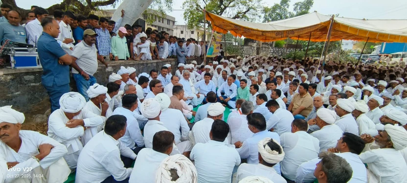 पदमाराम कलबी हत्या मामले में मंडार थाने के बाहर प्रदर्शन