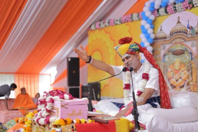 भजन करने का समय न गंवाएं, बुढ़ापे का कोई भरोसा नहीं: पंडित शास्त्री