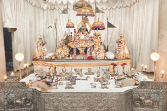 जयपुर के विभिन्न मंदिरों में धूमधाम से शरद पूर्णिमा मनाई गई