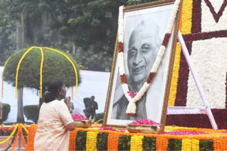 राष्ट्रपति मुर्मू और शाह ने सरदार पटेल को श्रद्धांजलि दी