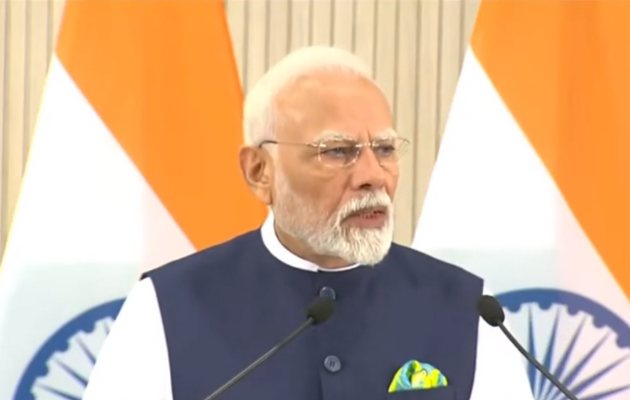 आदिवासियों के शोषण से मुक्ति के नायकों के बारे में जानना जरूरी है आदिवासियों के शोषण से मुक्ति के नायकों के बारे में जानना जरूरी है